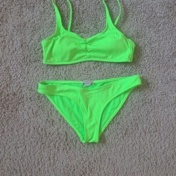 Sincerely Jules swimsuit - Picture 3 of 4